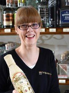 Maree Duckmanton, Office Manager